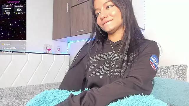 Cristina_Lopez_32 from StripChat is Freechat