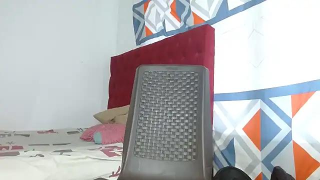 cristinamontiel from StripChat is Freechat