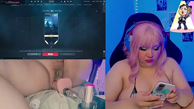 crystal7u7 from StripChat is Freechat