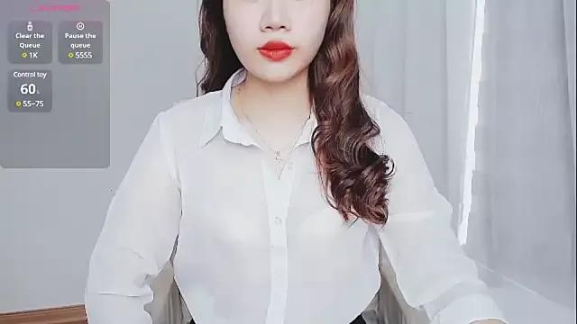 Crystal_Lea from StripChat is Freechat
