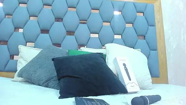 crystal_sm from StripChat is Freechat