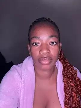 Curvyslut92 from StripChat is Freechat