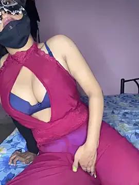 Cute-Samayra from StripChat is Freechat