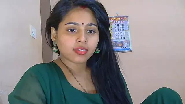 Cute-Simmi69 from StripChat is Freechat