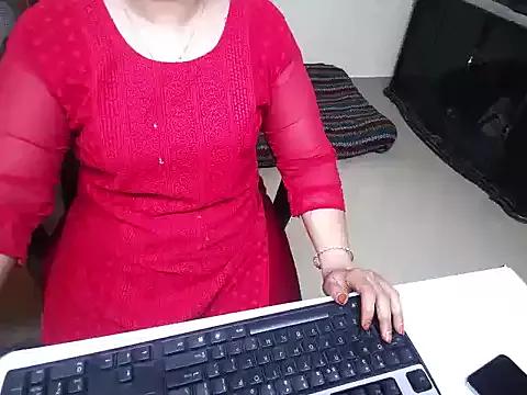 Cute_Aarushii from StripChat is Freechat