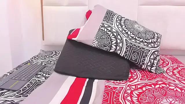 Check-out our cam rooms range and converse on a personal level with our delicious livecams streamers, showing off their spicy curves and toys.