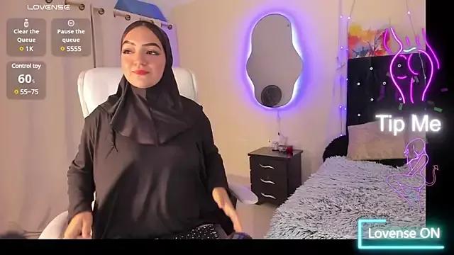 Dana-Alabi from StripChat is Freechat