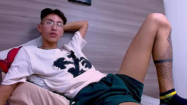Daniel_Delux from StripChat is Freechat