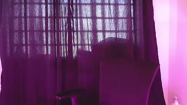 daniela_madisson from StripChat is Freechat