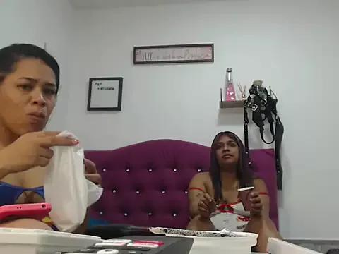 DanielaandSharlott from StripChat is Freechat