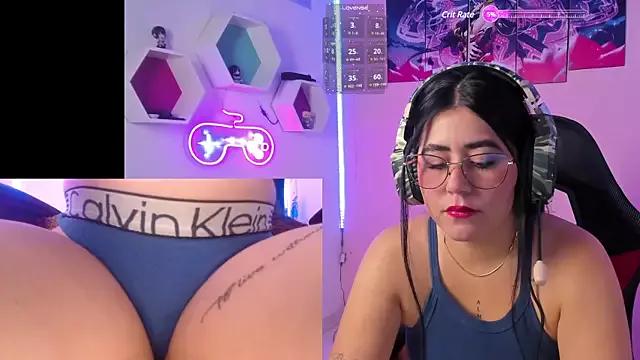 DanielaHang from StripChat is Freechat