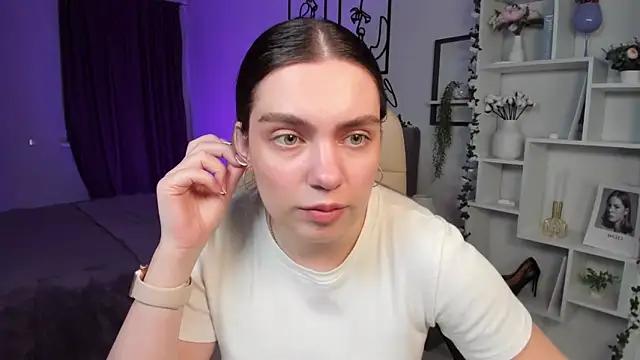 DaniellaLovely from StripChat is Freechat