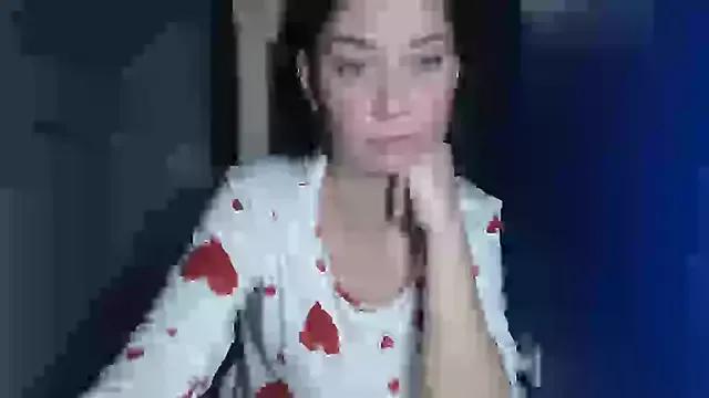 DanielleReys from StripChat is Freechat