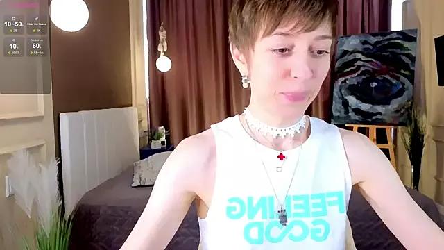 daniellia_ from StripChat is Freechat