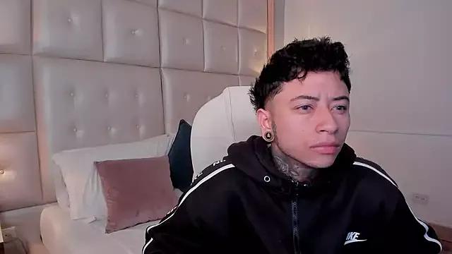 DannyStone from StripChat is Freechat