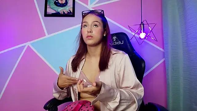 Check-out our cam rooms range and converse on a personal level with our delicious livecams streamers, showing off their spicy curves and toys.