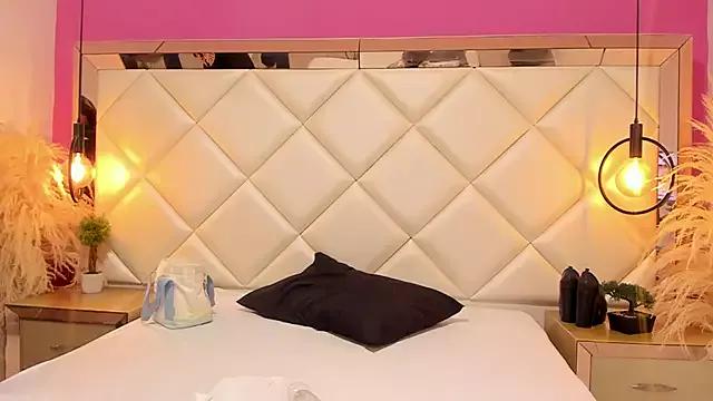 Daphne_And_Roger from StripChat is Freechat