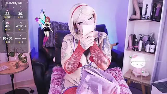 Check-out our cam rooms range and converse on a personal level with our delicious livecams streamers, showing off their spicy curves and toys.