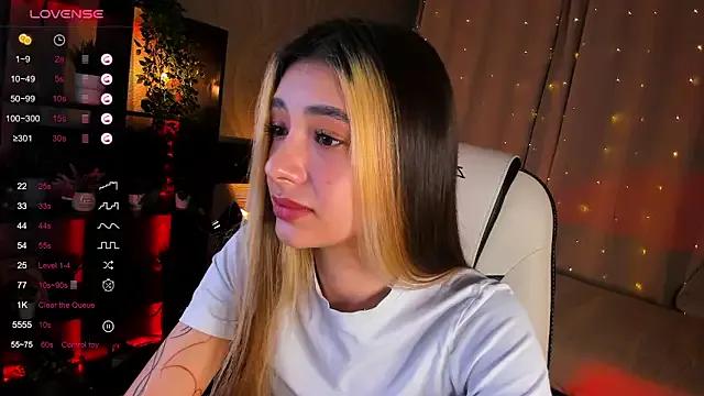 DarlaLike from StripChat is Freechat