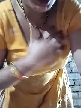 Darling8008 from StripChat is Freechat