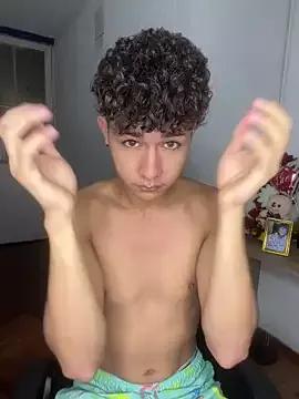 DavidfullOFlove from StripChat is Freechat