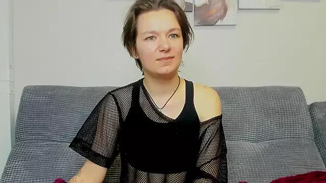 DayanaDiamond from StripChat is Freechat