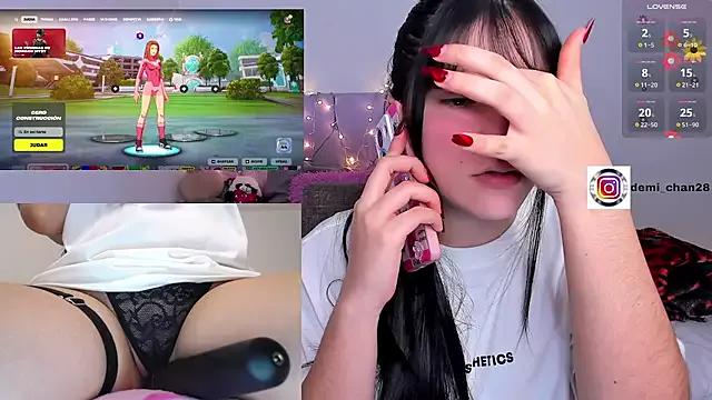 demi_chan from StripChat is Freechat
