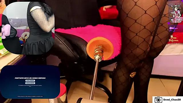 Check-out our cam rooms range and converse on a personal level with our delicious livecams streamers, showing off their spicy curves and toys.