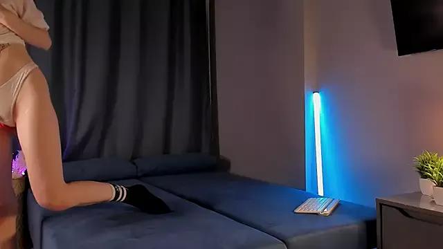 Check-out our cam rooms range and converse on a personal level with our delicious livecams streamers, showing off their spicy curves and toys.