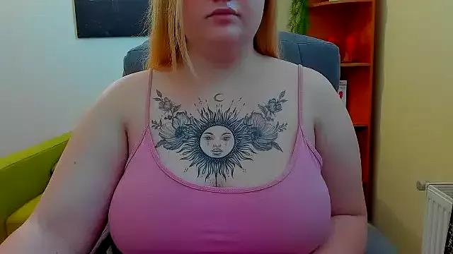Doliss from StripChat is Freechat