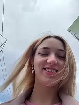 DollyTall from StripChat is Freechat