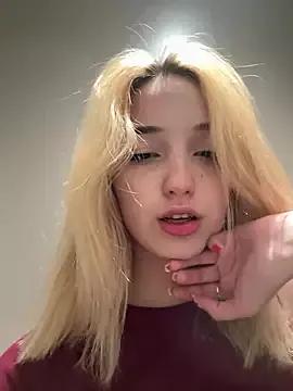 DollyTall from StripChat is Freechat