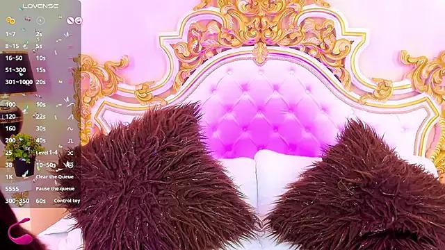 Check-out our cam rooms range and converse on a personal level with our delicious livecams streamers, showing off their spicy curves and toys.