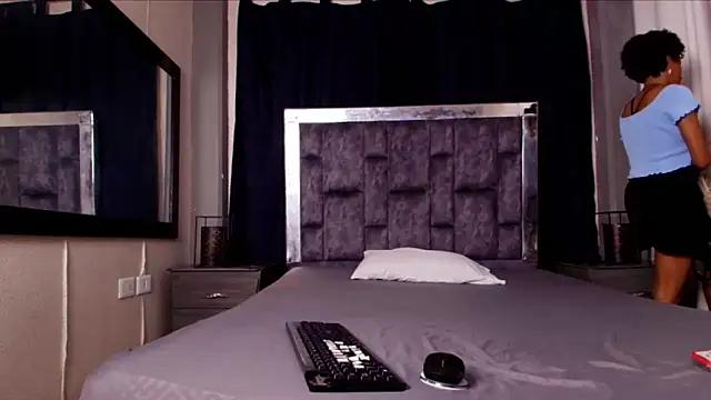 Effie_cooper from StripChat is Freechat
