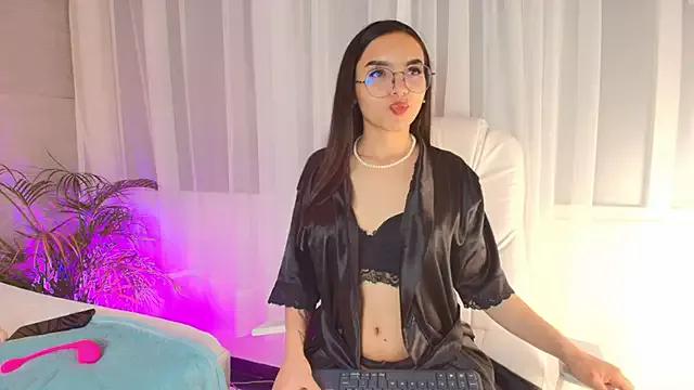 eimi_rosse18 from StripChat is Freechat