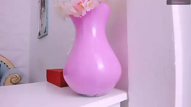 Check-out our cam rooms range and converse on a personal level with our delicious livecams streamers, showing off their spicy curves and toys.