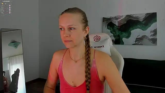 Eliza_Wilsoon from StripChat is Freechat
