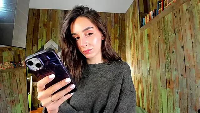 ElizabethElison from StripChat is Freechat