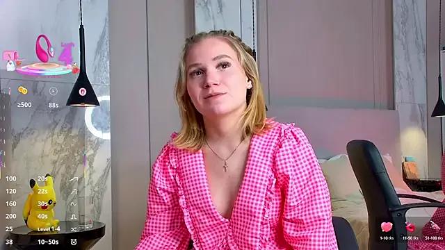 EllenaGreen from StripChat is Freechat