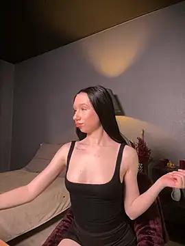 ElowStar from StripChat is Freechat