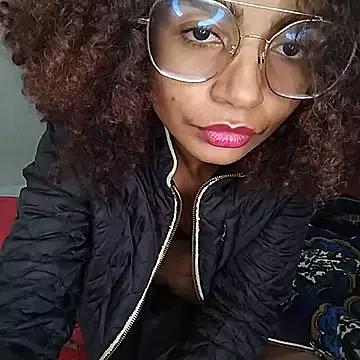 Emanuelle_manu from StripChat is Freechat