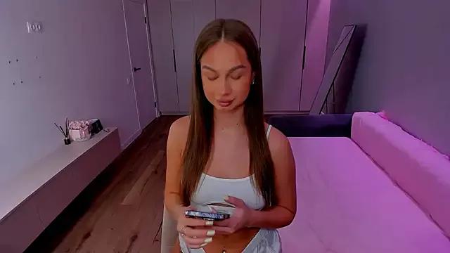 EmillyFiness from StripChat is Freechat