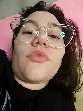 emily_roe from StripChat is Freechat