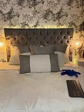 EmilyHarriis from StripChat is Freechat