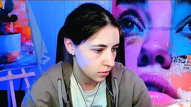 EmilyJar from StripChat is Freechat