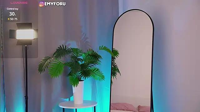 Check-out our cam rooms range and converse on a personal level with our delicious livecams streamers, showing off their spicy curves and toys.
