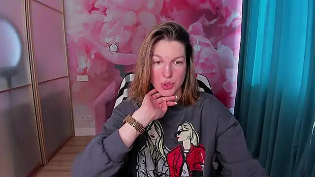 Check-out our cam rooms range and converse on a personal level with our delicious livecams streamers, showing off their spicy curves and toys.