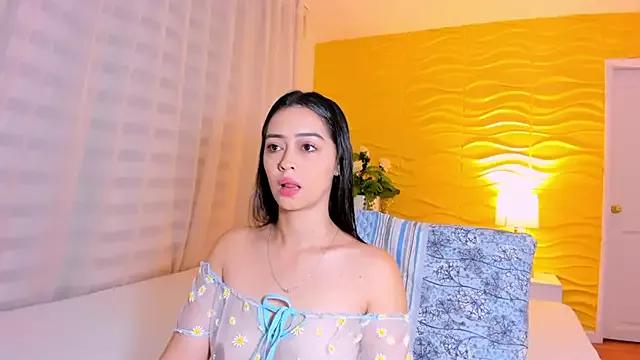 EmilyyRamirez from StripChat is Freechat