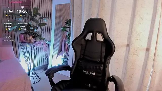 Check-out our cam rooms range and converse on a personal level with our delicious livecams streamers, showing off their spicy curves and toys.