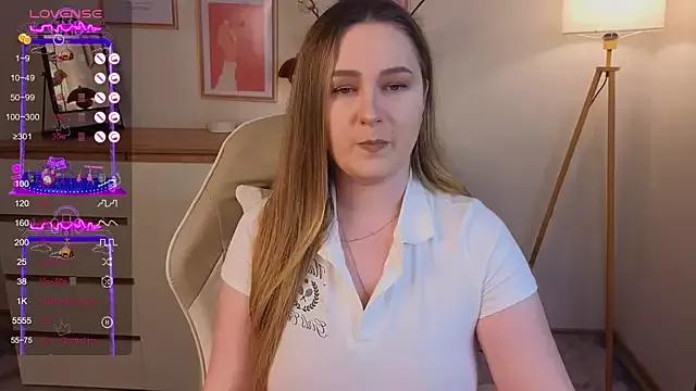 Emma_B1uem from StripChat is Freechat